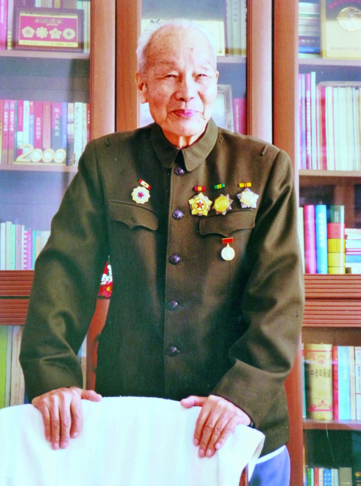 108歲開國(guó)少將走過“兩次長(zhǎng)征”
