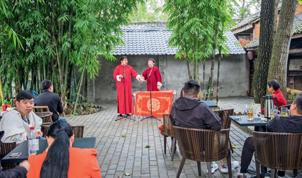 竹藝村，把低端竹產(chǎn)品上升到藝術(shù)品