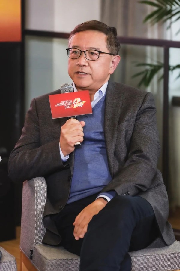 “中國科幻?中國力量”圓桌對談，《流浪地球2》主創在人民日報“劇透”了第三部