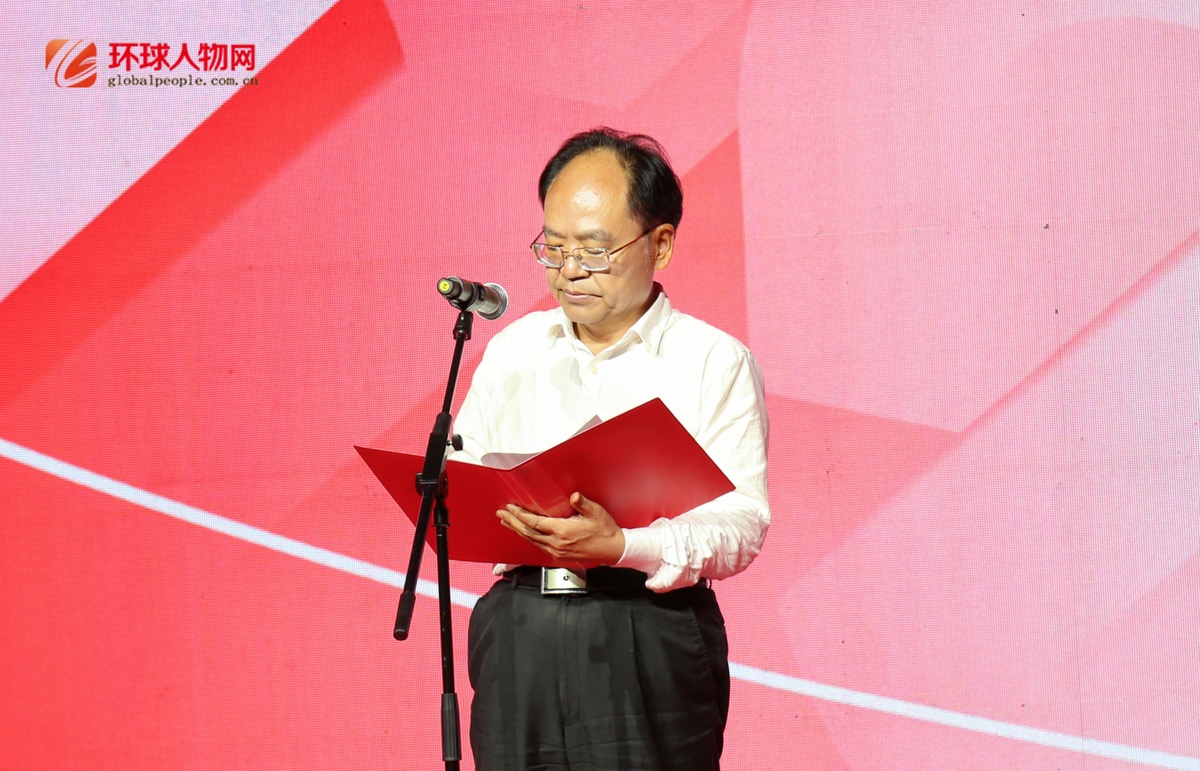 四川師范大學服裝與設計藝術學院建院20周年暨2023優秀畢業設計作品發布會舉行