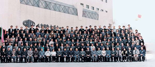 1 1978—2008 改革開(kāi)放30年 百舸爭(zhēng)流, 奮楫者先