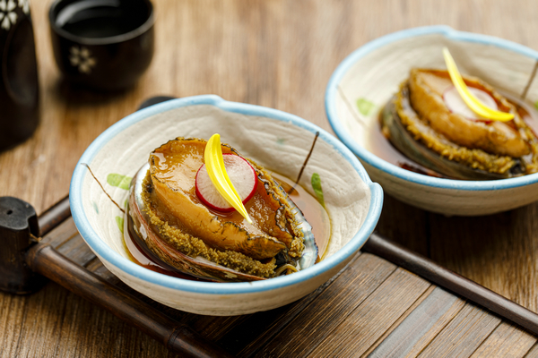 Beijing restaurants unveil summer delights for diners